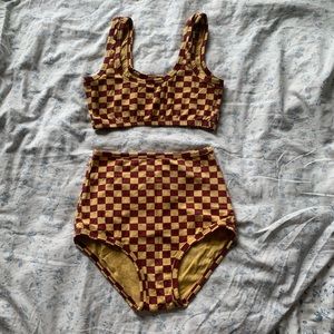 ARQ Wide-Strap Bra & High-Rise Checkered Underwear/Swimsuit Set